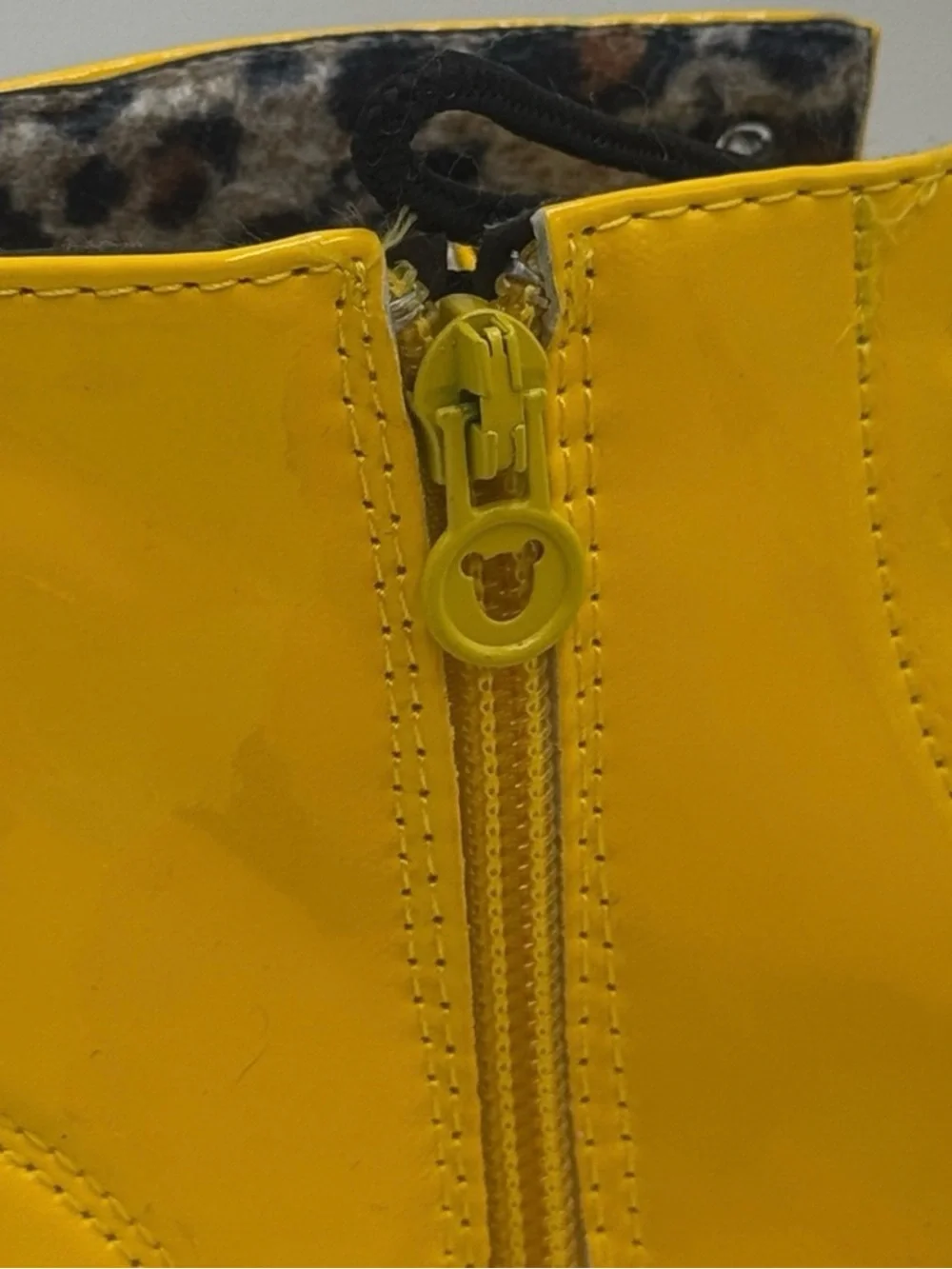Fashion Yellow Combat Boots with Black Laces